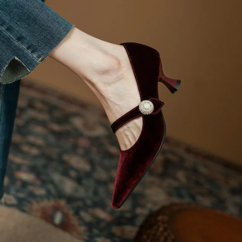 Zapatos Mary Jane con punta pu - Boots reseña y precio